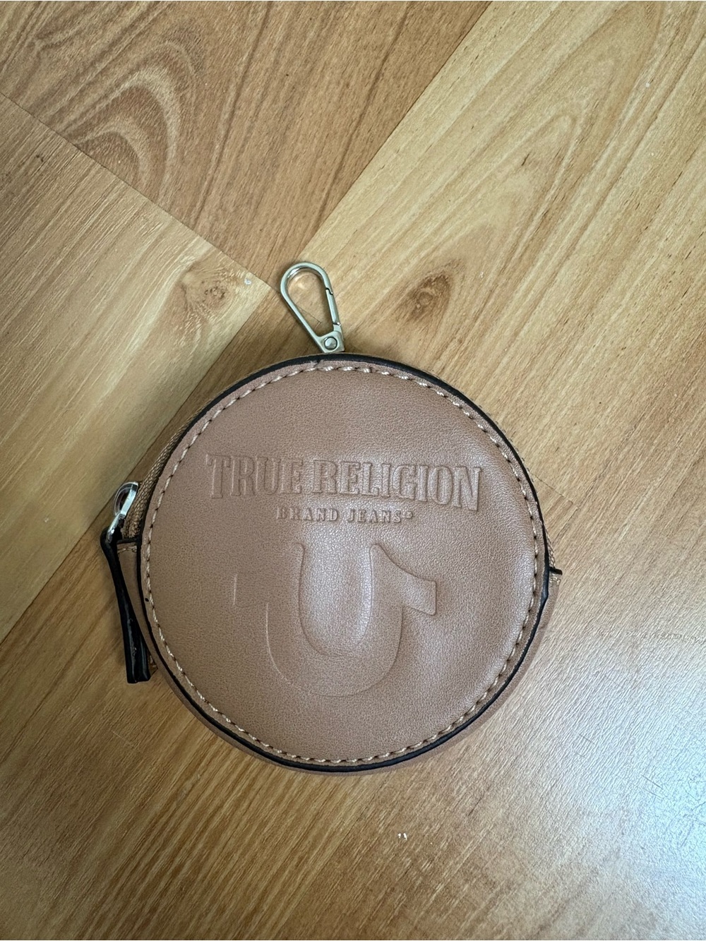 True Religion Round Tan Leather Coin Case with Clip